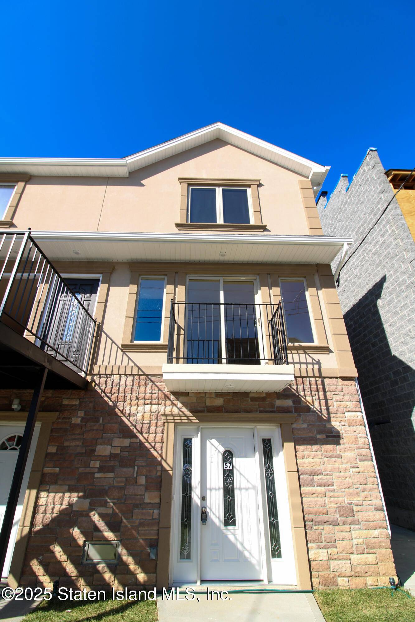 57 Maple TER, Staten Island, NY 10306
