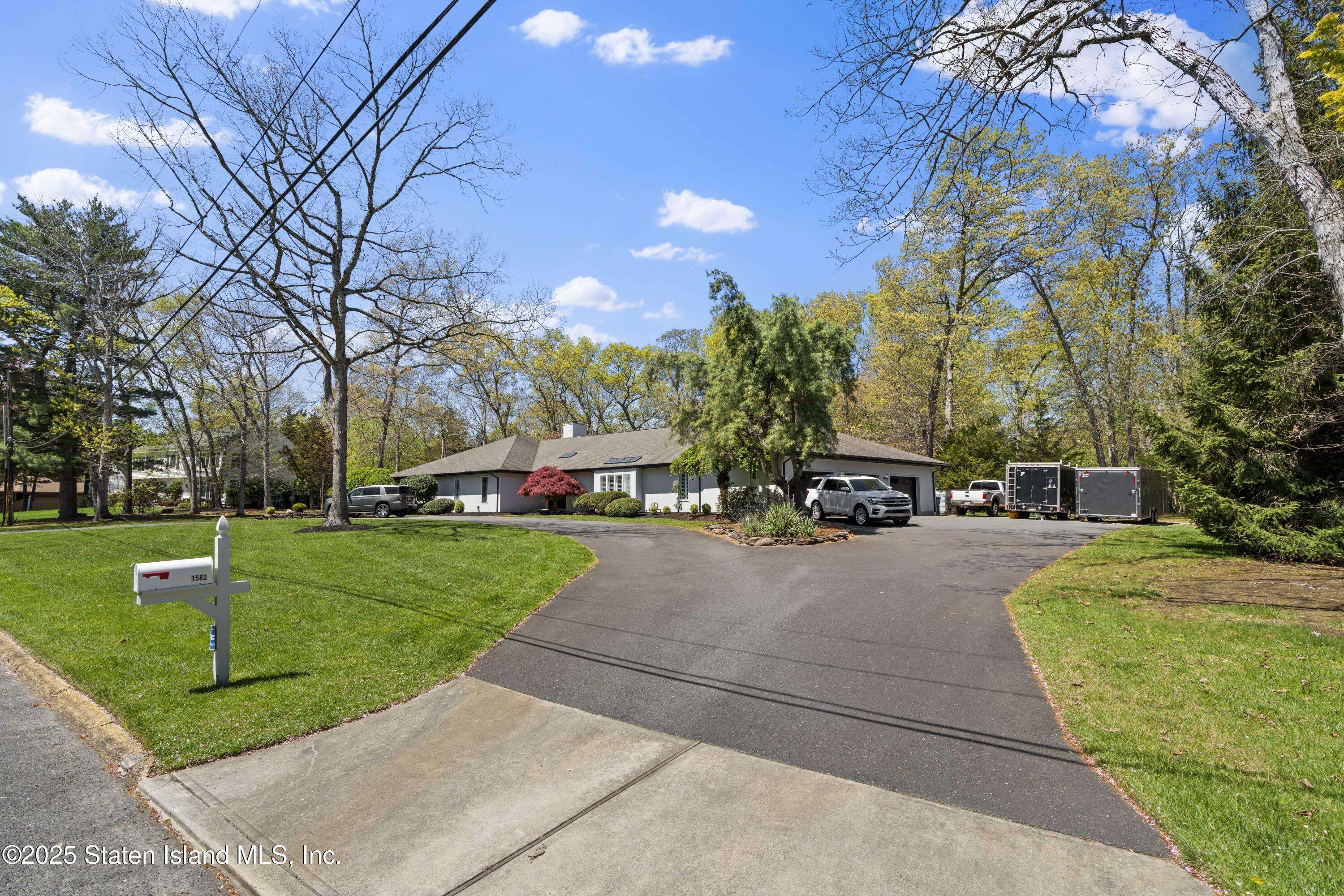 Toms River, NJ 08753,1582 Beaver Hollow DR