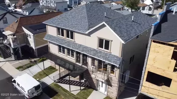 Staten Island, NY 10306,55 Maple TER
