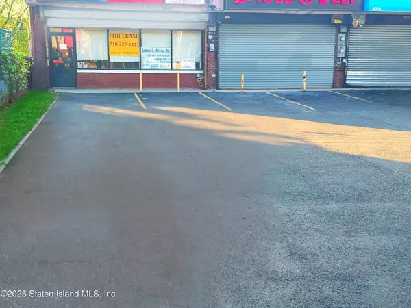 Staten Island, NY 10308,4010 Hylan BLVD