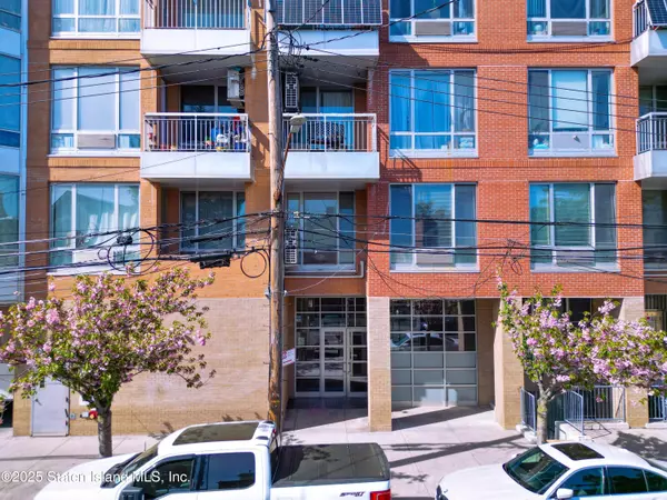 71 Village RD N #5a, Brooklyn, NY 11223