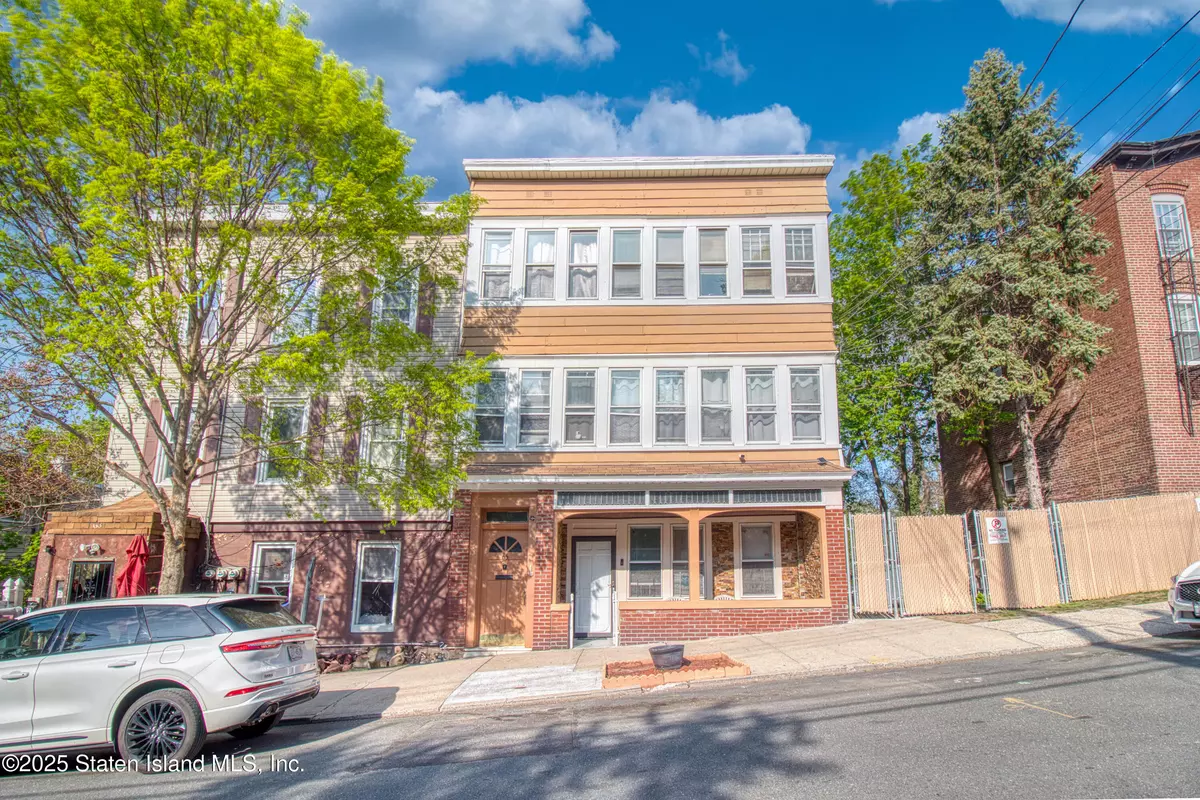 Staten Island, NY 10301,65 York AVE