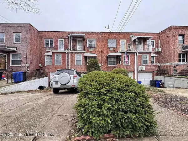 8922 Moline ST, Queens, NY 11428