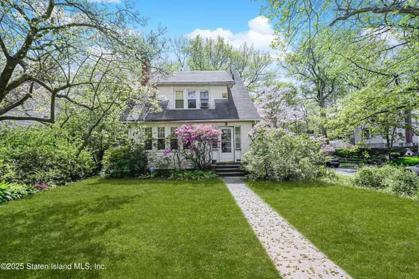 Staten Island, NY 10308,142 Great Kills RD #A