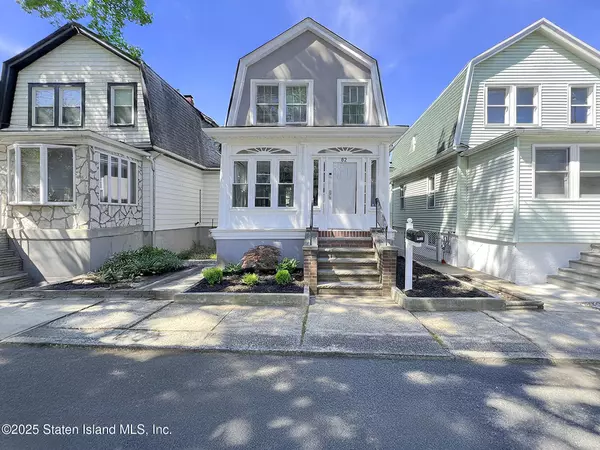 Staten Island, NY 10305,82 Sheridan AVE