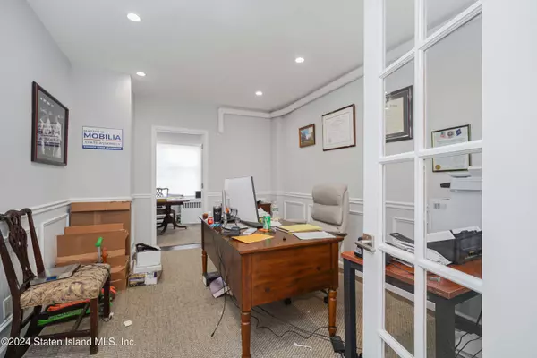 Staten Island, NY 10310,646 Forest AVE