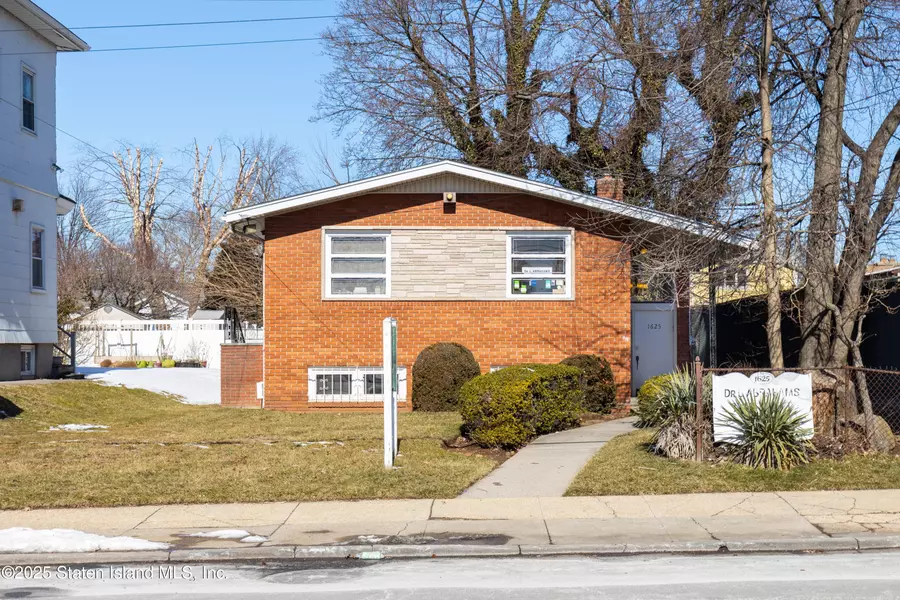 1625 Victory BLVD, Staten Island, NY 10314