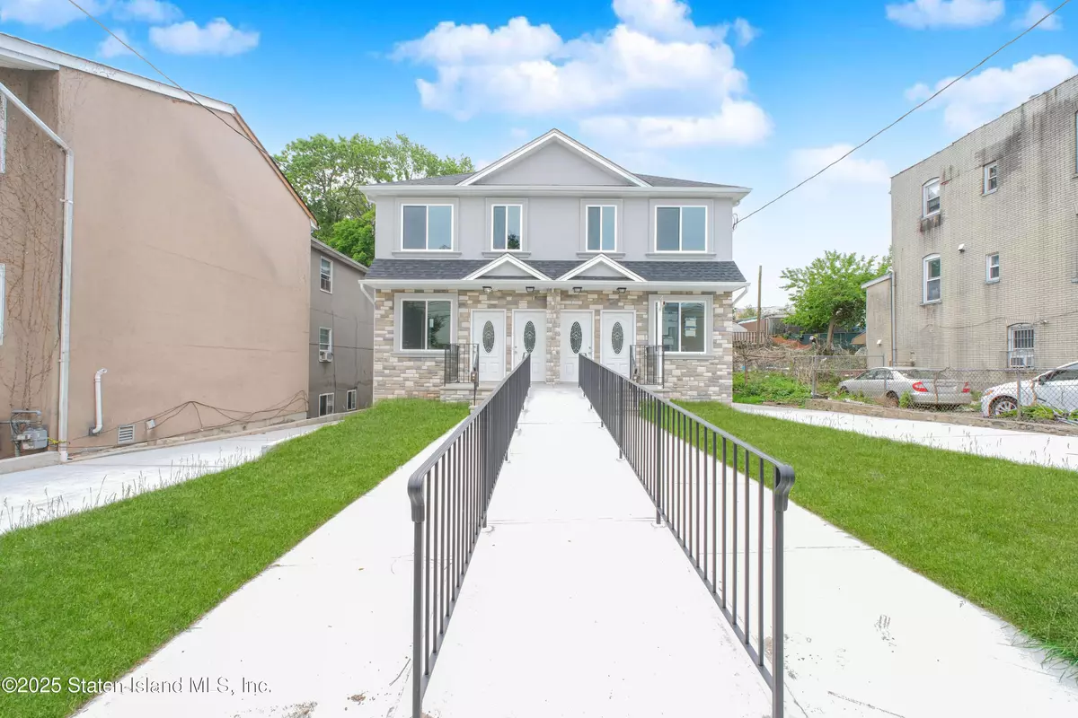 Staten Island, NY 10305,70 Clifton AVE