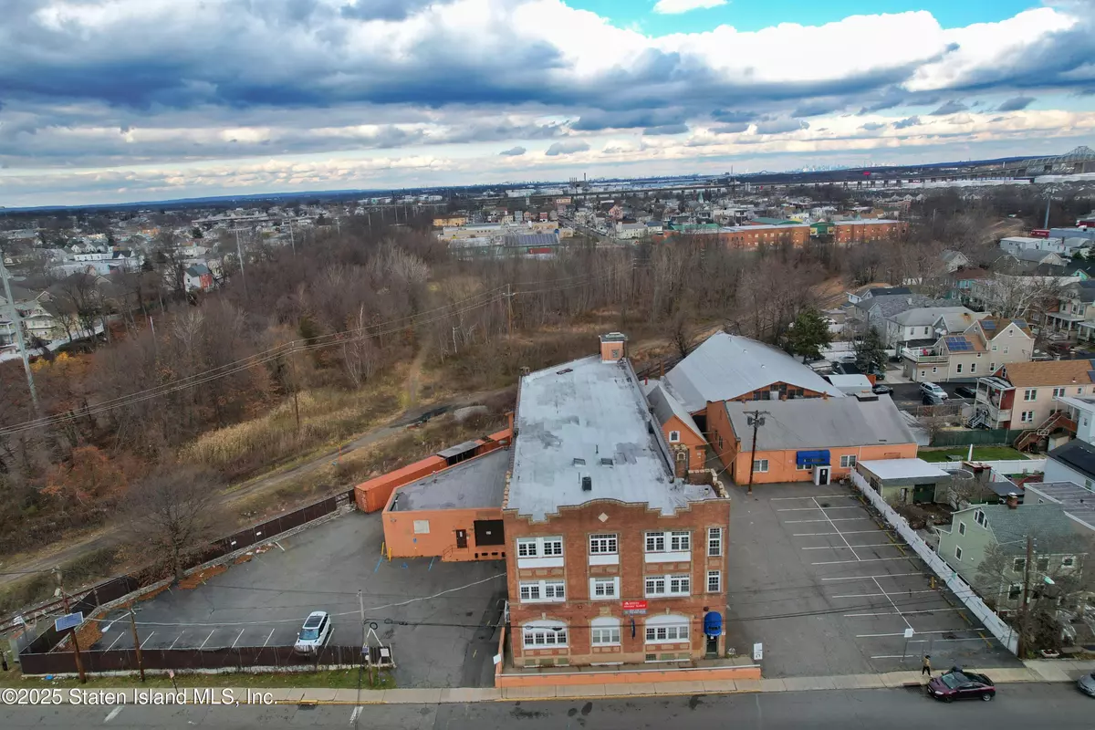 Perth Amboy, NJ 08861,224 Washington ST #E