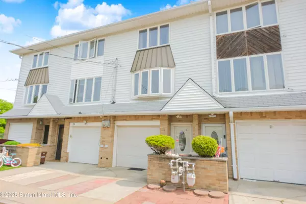 Staten Island, NY 10306,23 Peggy LN