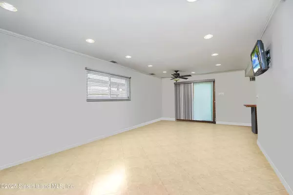 Staten Island, NY 10314,15 Oliver PL