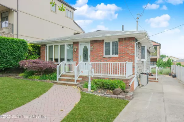33 Hunter ST, Staten Island, NY 10304