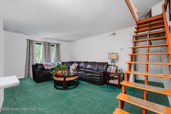 Staten Island, NY 10308,4193 Amboy RD #1b