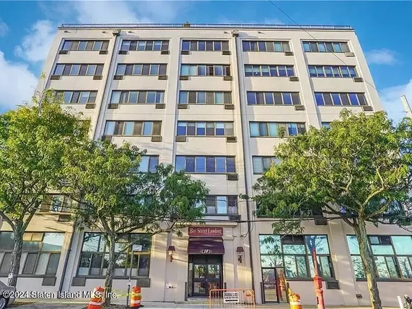 10 Bay Street LNDG #2l, Staten Island, NY 10301