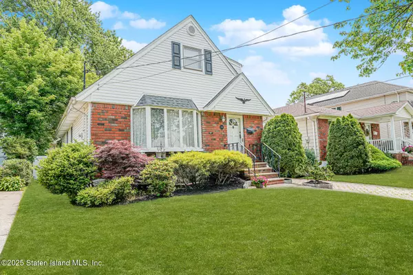 Staten Island, NY 10312,243 Seidman AVE