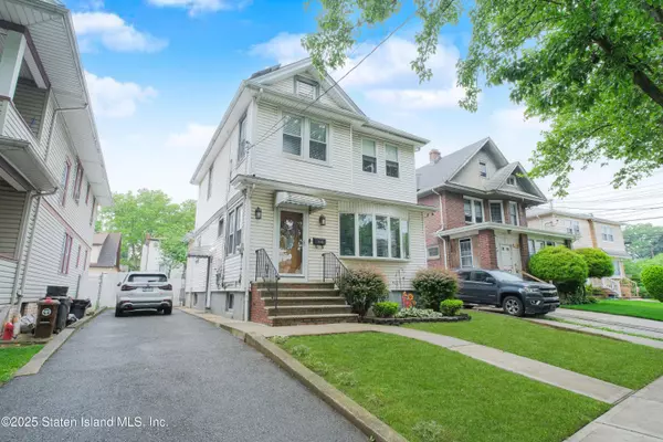 Staten Island, NY 10306,124 Bancroft AVE