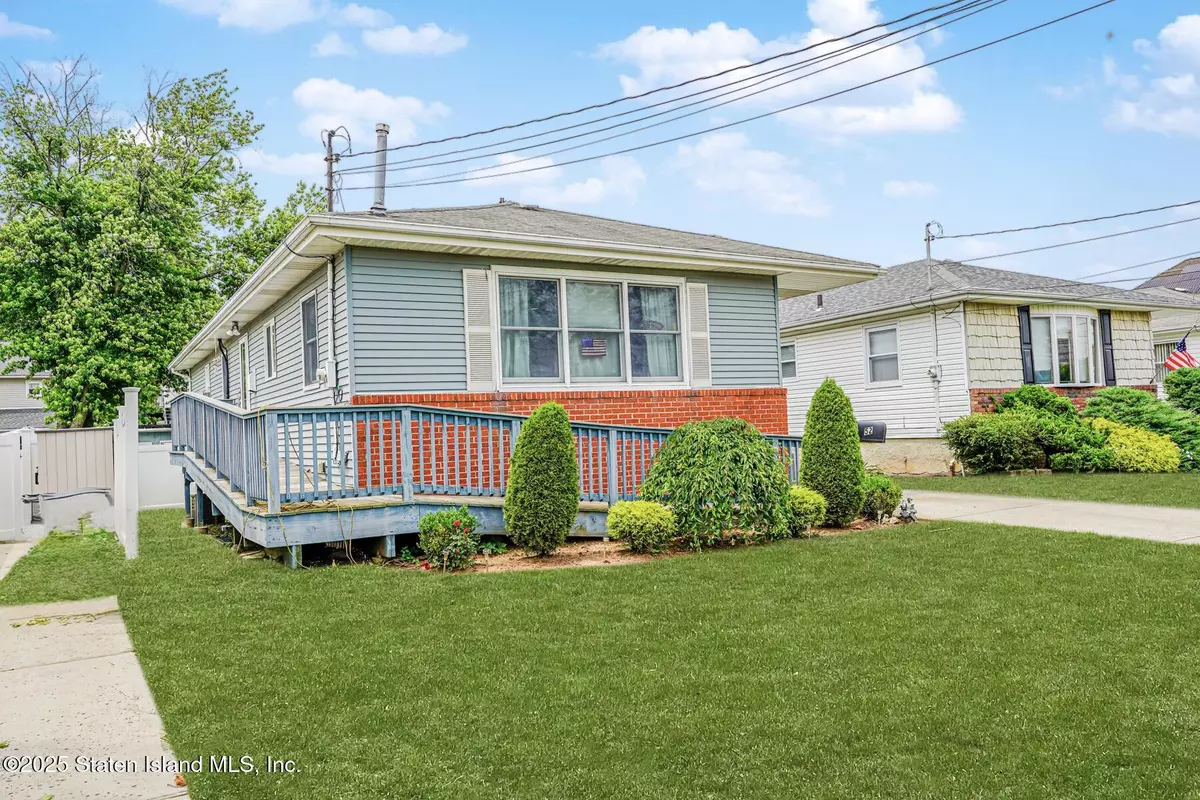 Staten Island, NY 10309,52 Cordelia AVE