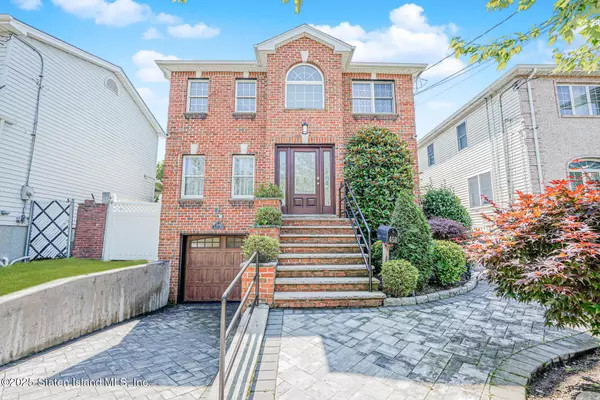 Staten Island, NY 10306,450 Pendale ST