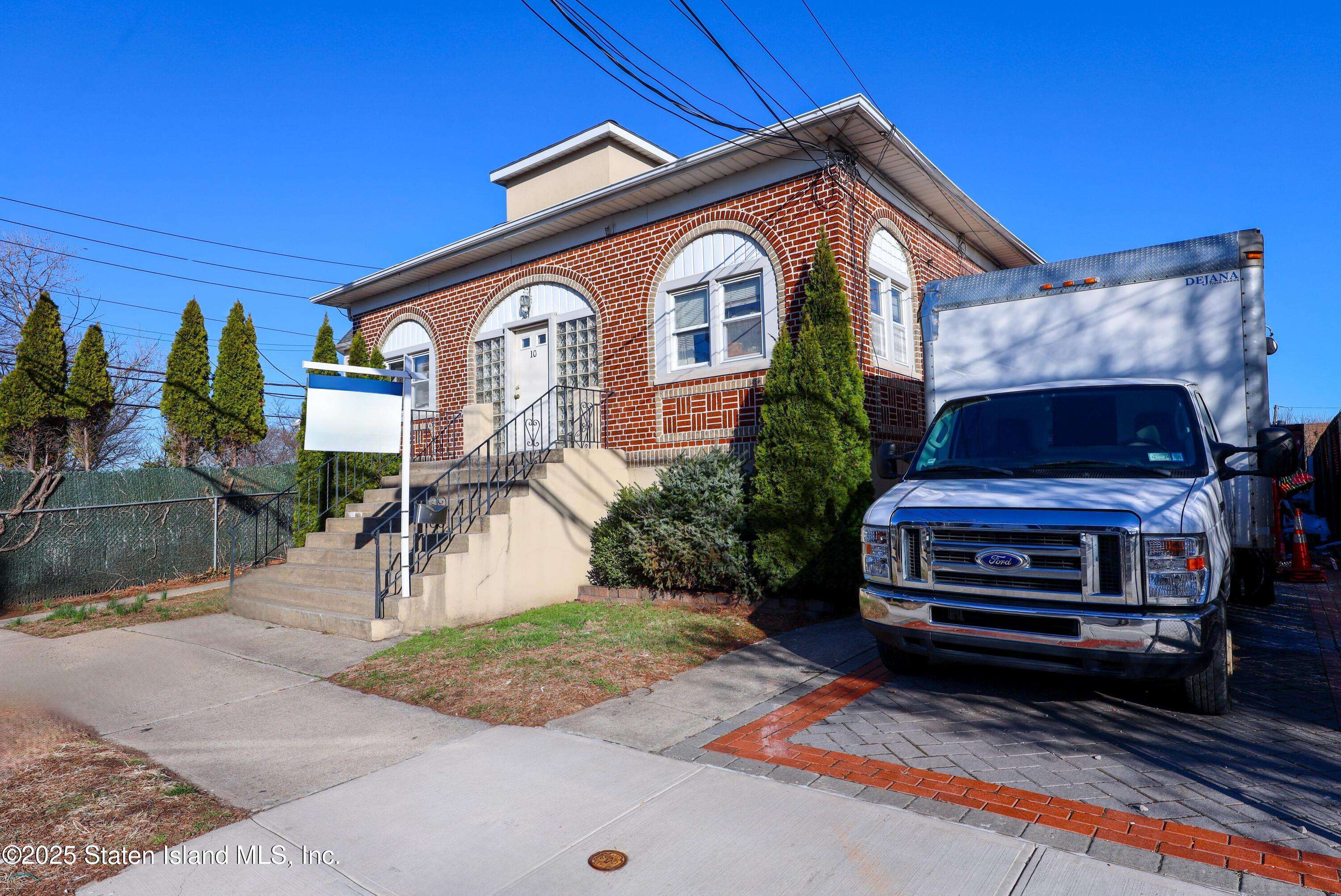 Staten Island, NY 10306,10 Mill RD