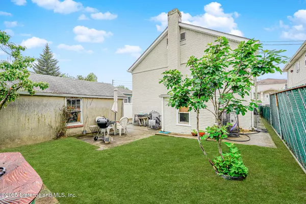 Staten Island, NY 10301,34 Tioga ST
