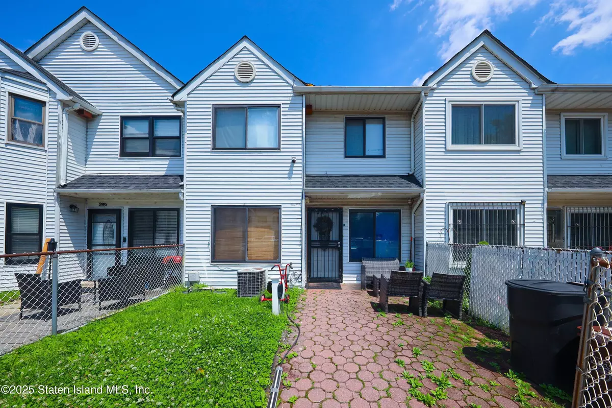 Staten Island, NY 10303,300 Andros AVE #A