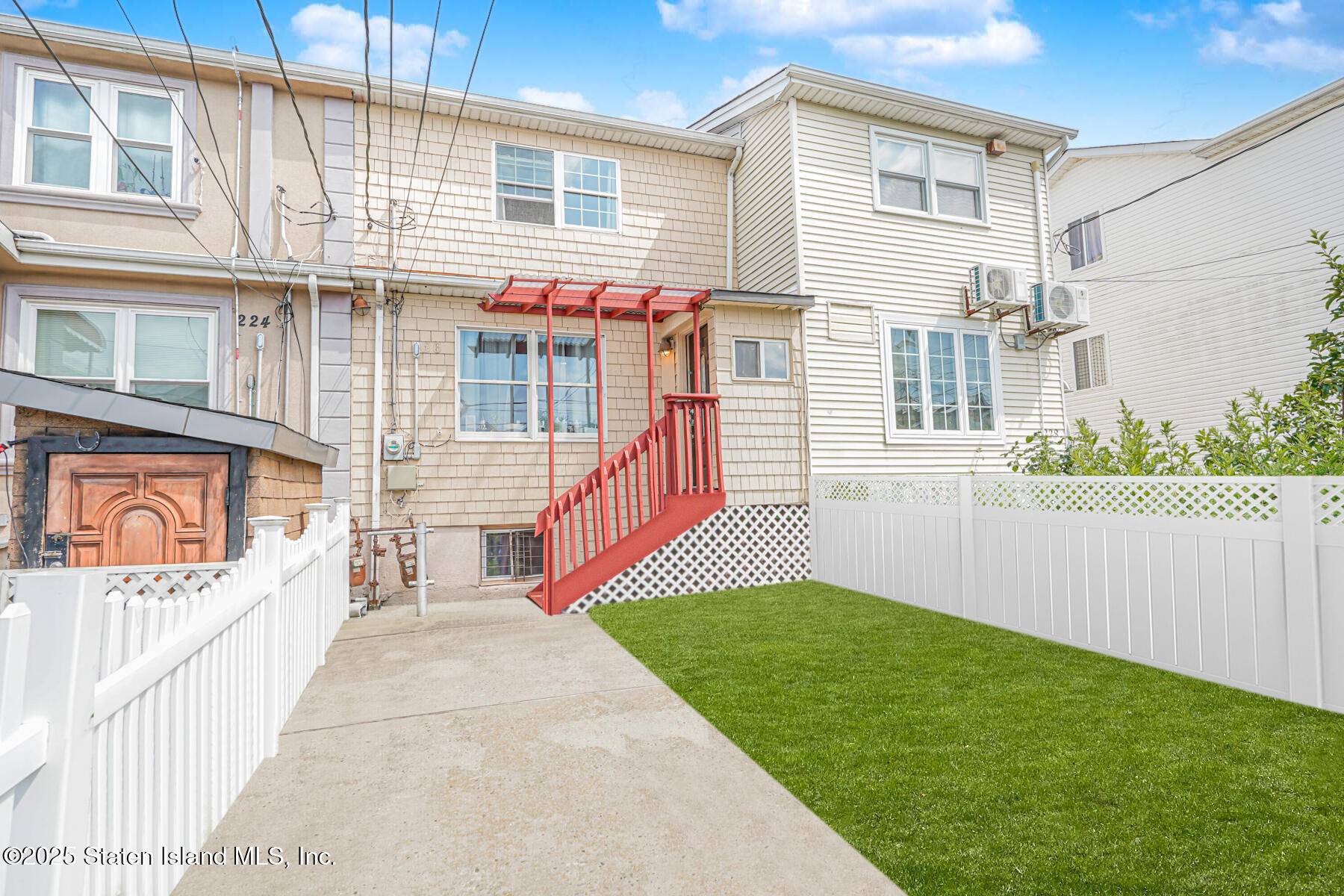 226 Colony AVE, Staten Island, NY 10306