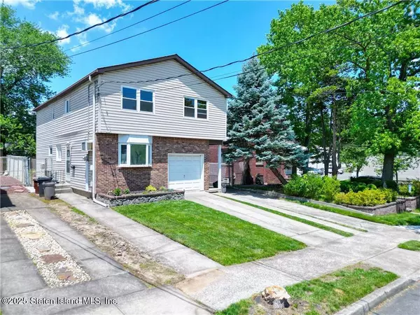 Staten Island, NY 10308,275 Katan AVE