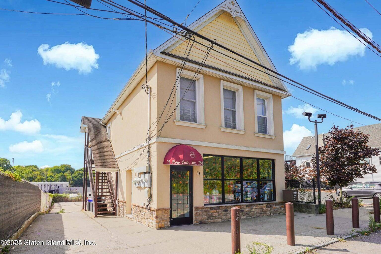 38 Androvette ST, Staten Island, NY 10309