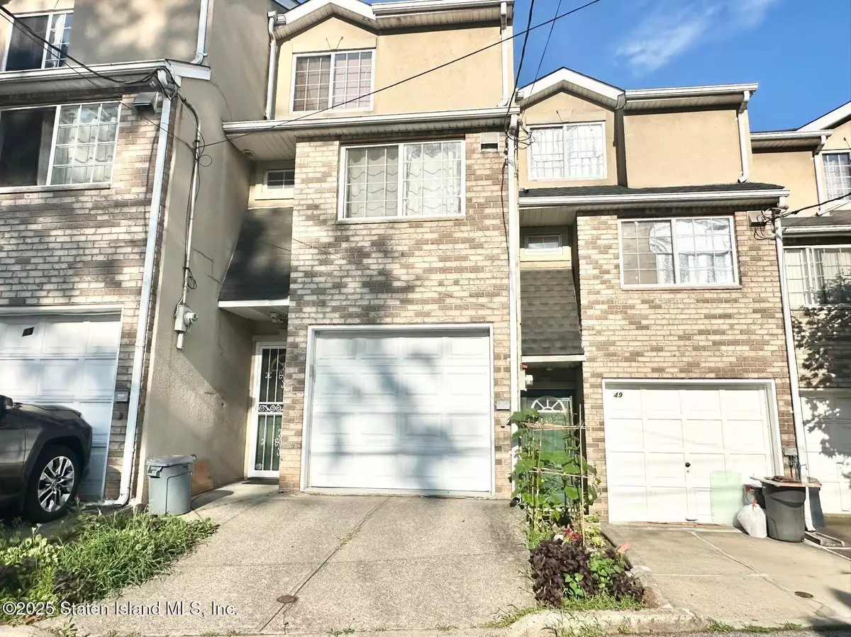Staten Island, NY 10305,47 Savo LN
