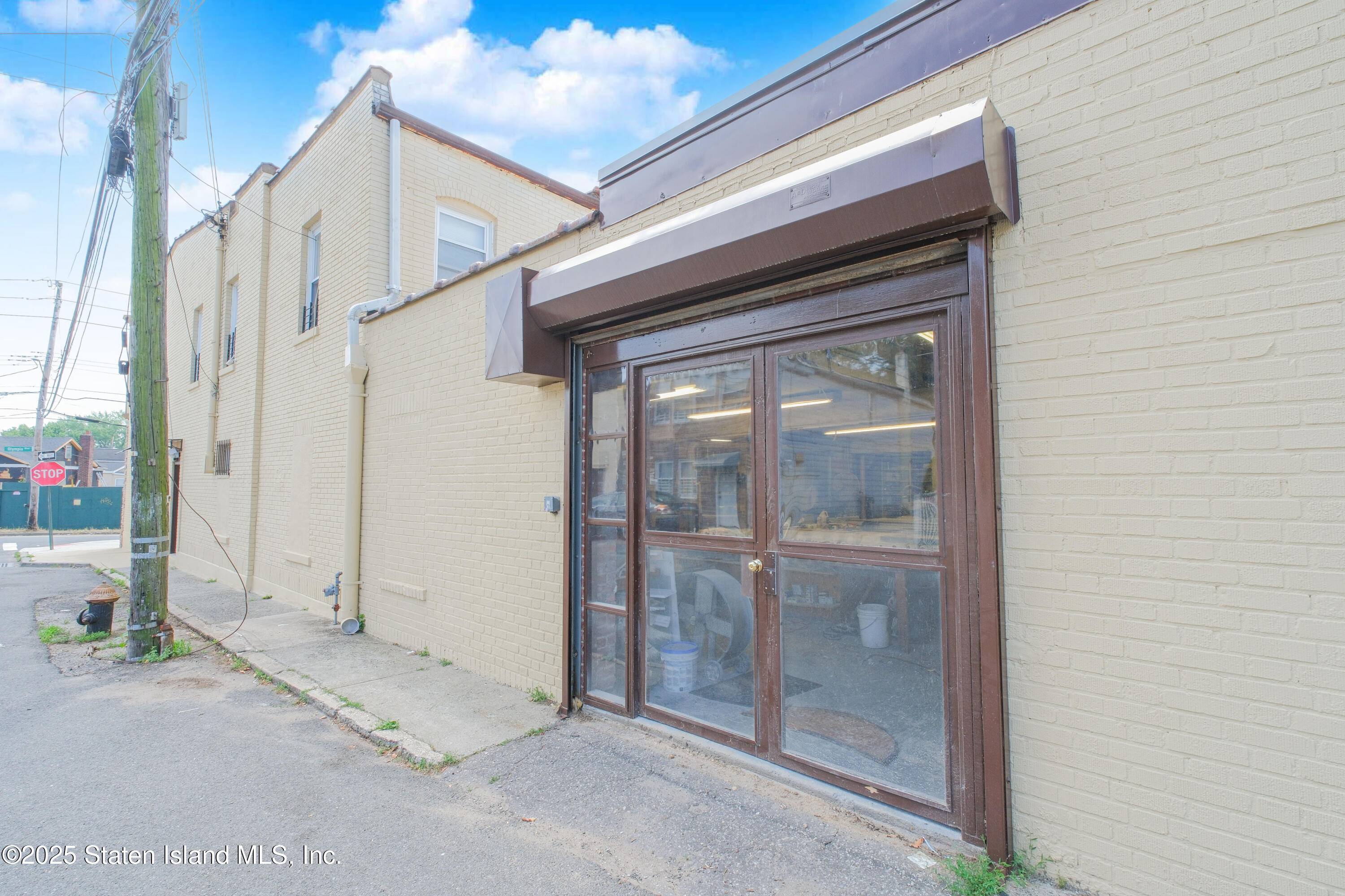Staten Island, NY 10305,33 Olympia BLVD