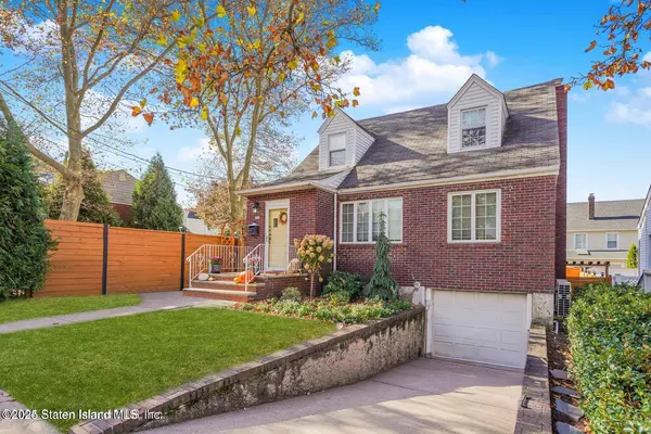 Staten Island, NY 10310,710 Oakland AVE