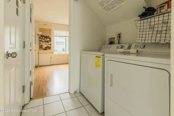 Staten Island, NY 10312,270 Aspen Knolls WAY