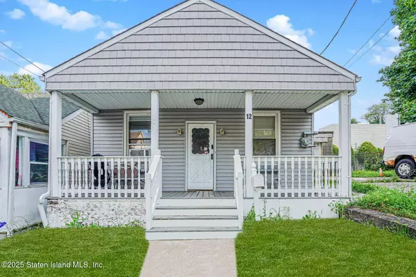 12 Laurel AVE, Staten Island, NY 10304