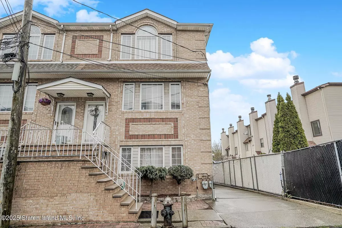 Staten Island, NY 10314,28 Marisa CT #1