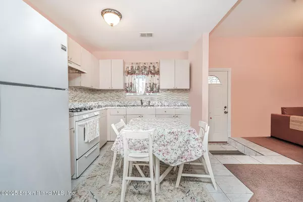 Staten Island, NY 10314,28 Marisa CT #1
