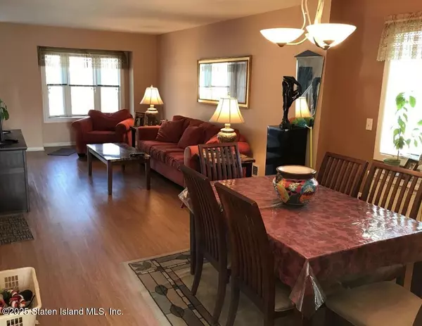 Staten Island, NY 10305,160 Reid AVE