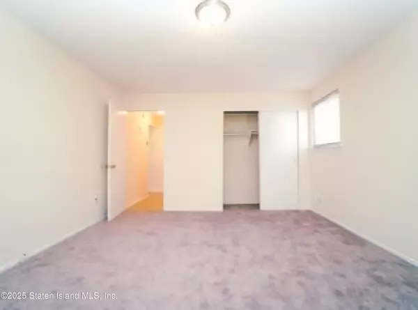 Staten Island, NY 10312,479 Eltingville BLVD #1