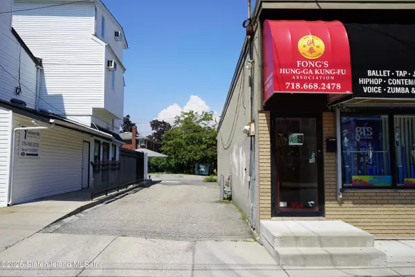 Staten Island, NY 10306,97 Lincoln AVE #A