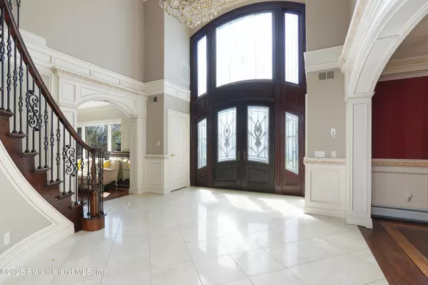 Staten Island, NY 10309,45 Johanna LN