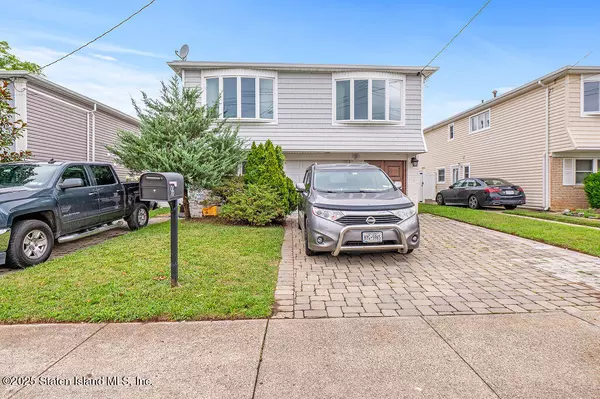 96 Amsterdam AVE, Staten Island, NY 10314