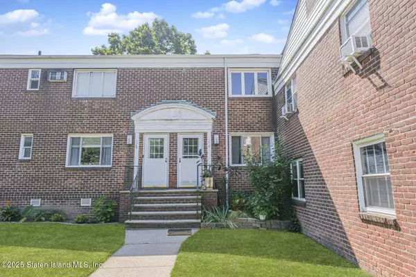 Staten Island, NY 10301,178 Arlo Road #B