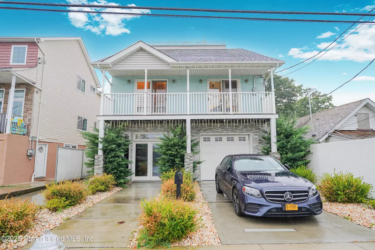 Staten Island, NY 10305,762 Seaview AVE