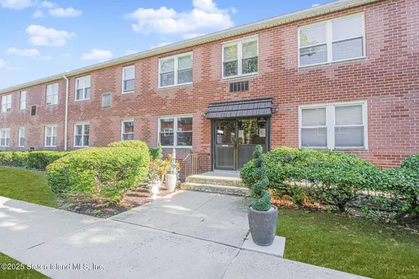 Staten Island, NY 10308,131 Cortelyou AVE #1-1