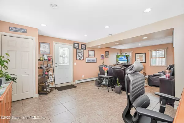 Staten Island, NY 10312,149 Rensselaer AVE