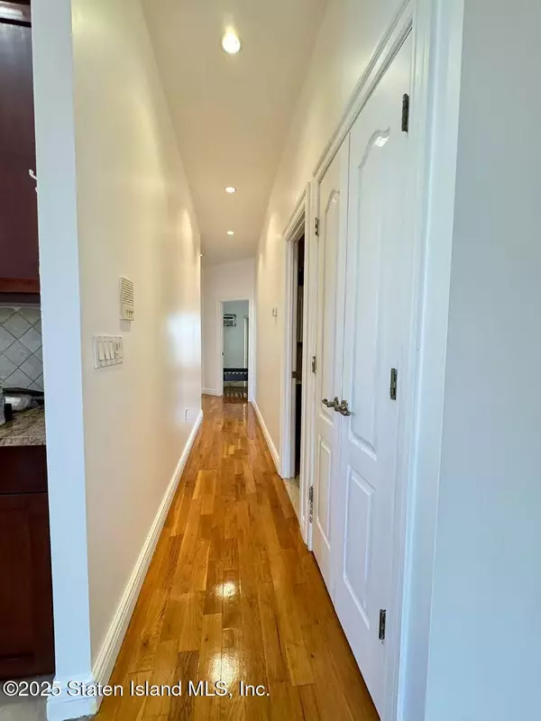 Brooklyn, NY 11214,207 Bay 31 ST #3b
