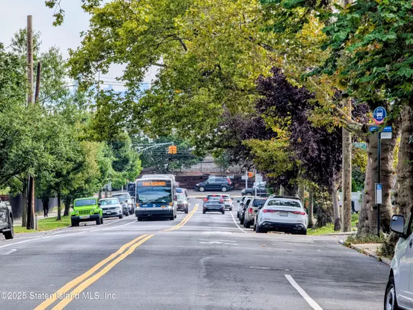 Staten Island, NY 10304,66 Vanderbilt AVE