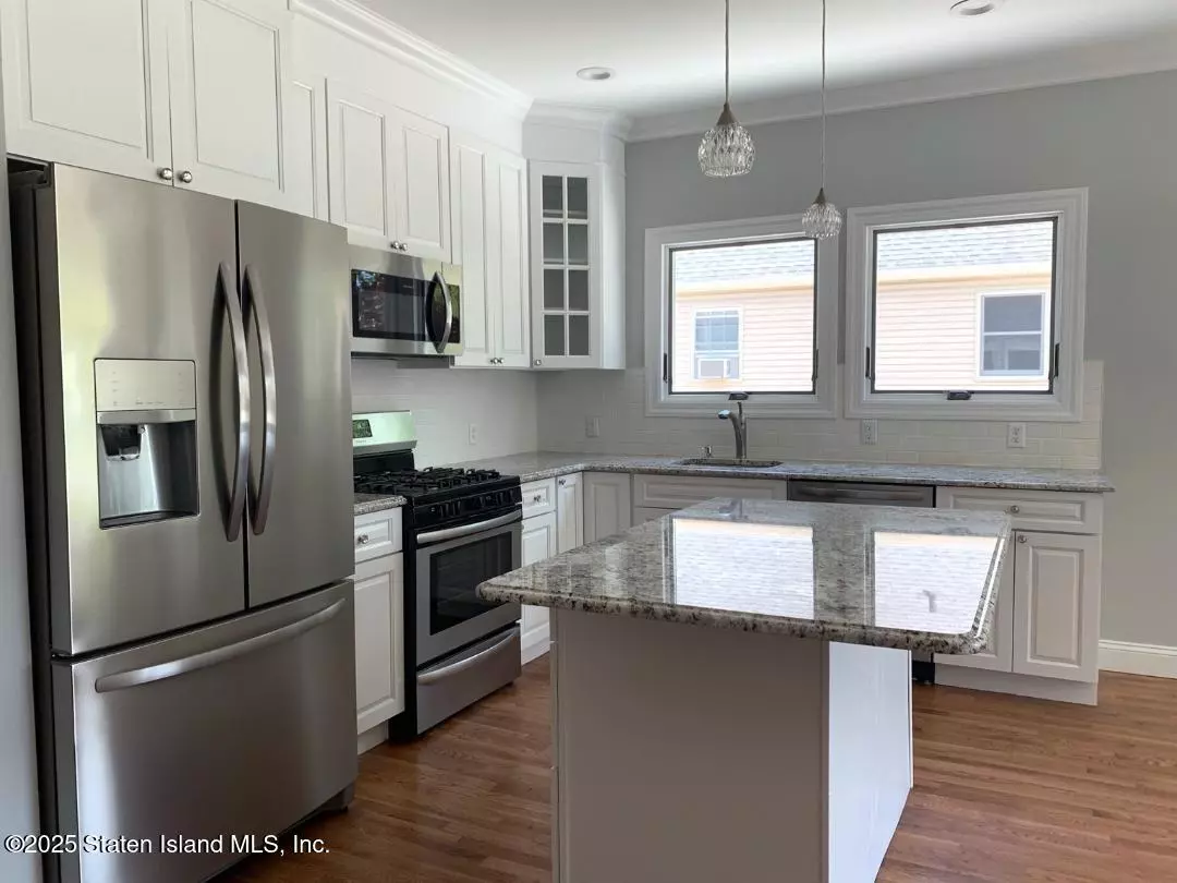 Staten Island, NY 10314,249 Purdy AVE #1