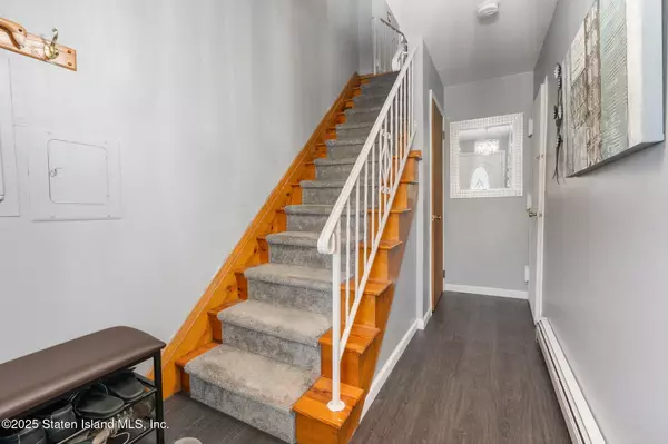 Staten Island, NY 10306,38 Corona AVE