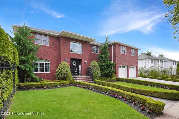 Staten Island, NY 10312,62 Ruxton AVE