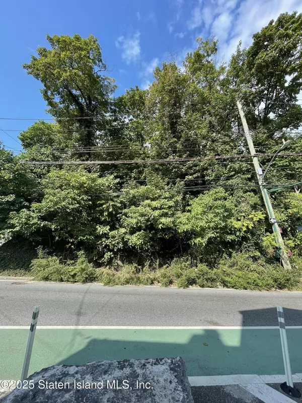 Staten Island, NY 10304,564 Van Duzer ST